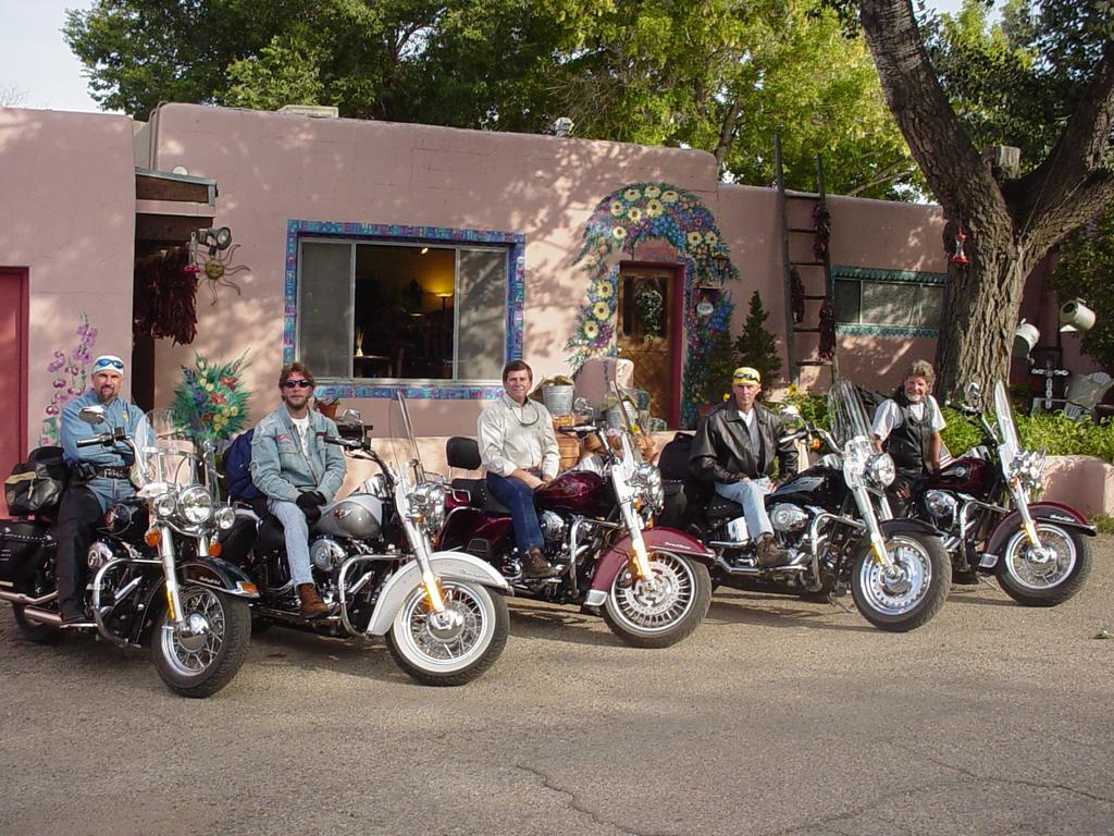 Inn On The Rio Taos Bagian luar foto