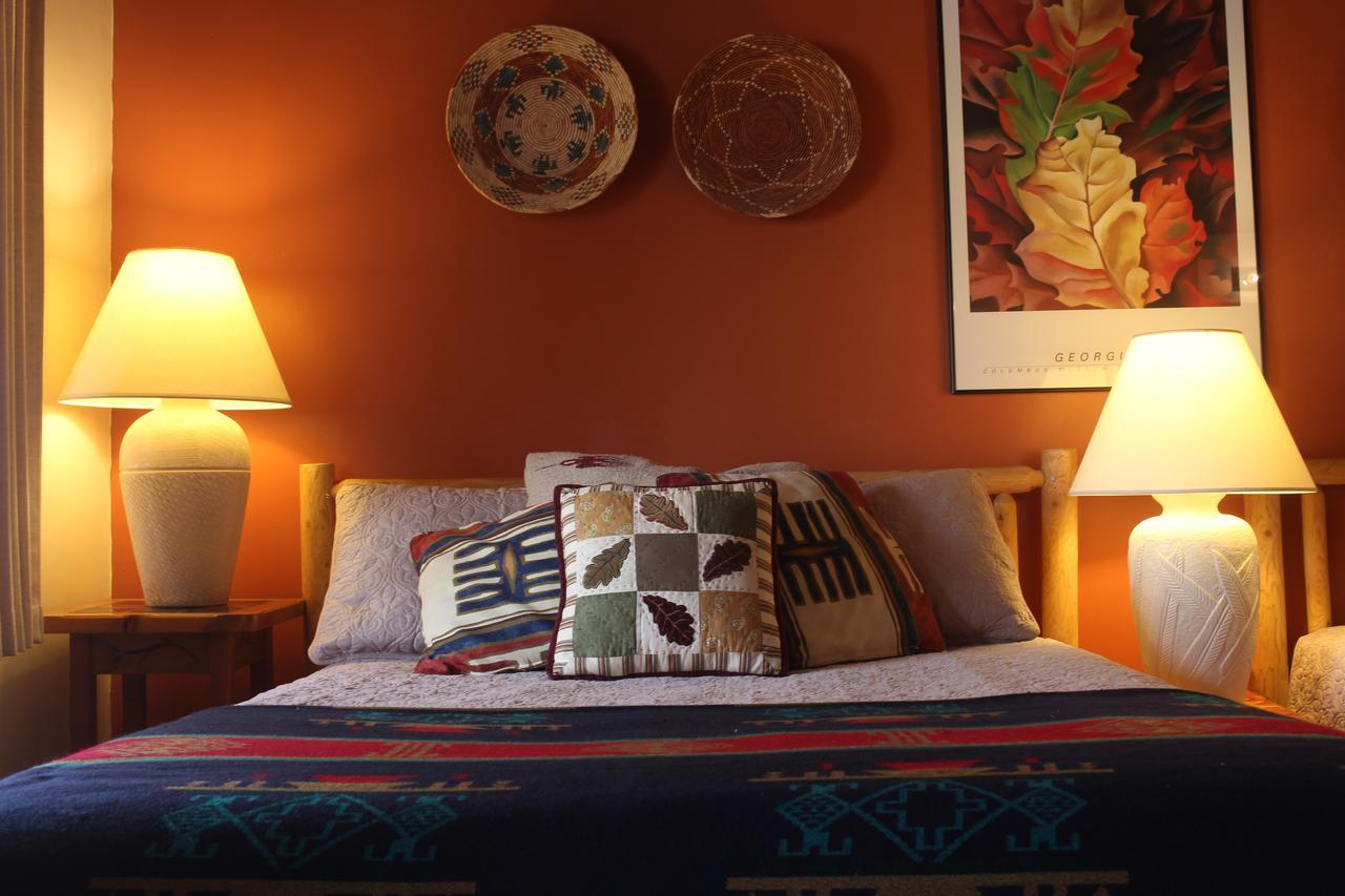 Inn On The Rio Taos Bagian luar foto