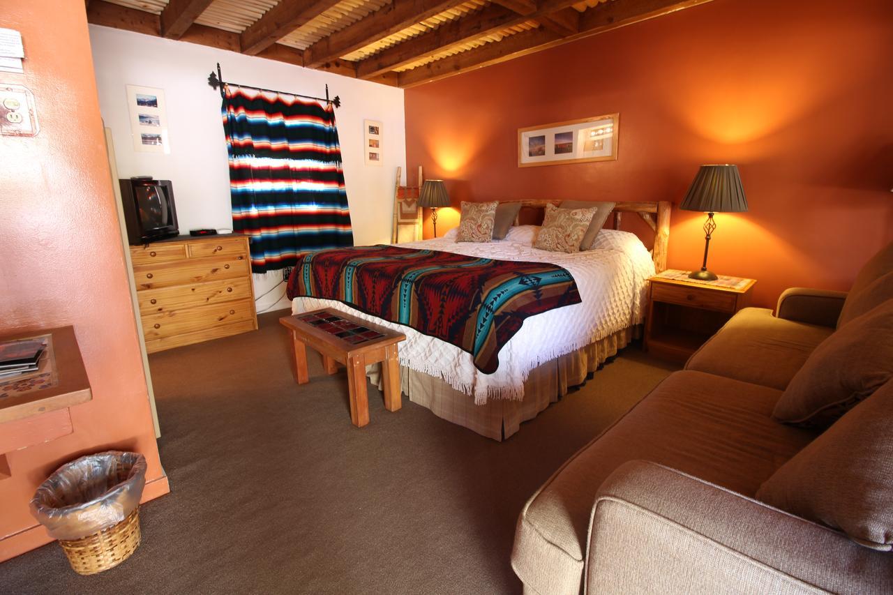 Inn On The Rio Taos Bagian luar foto
