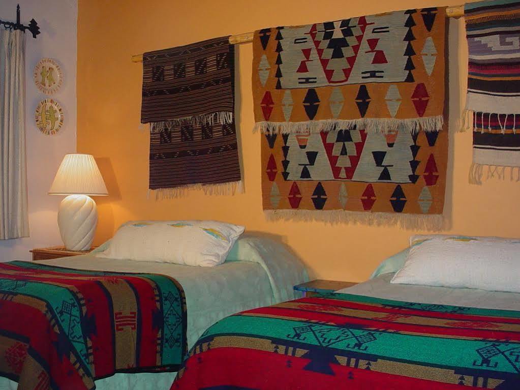 Inn On The Rio Taos Bagian luar foto
